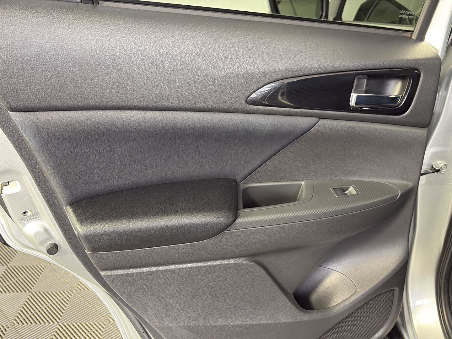 Used 2025 Mitsubishi Eclipse Cross SE image 21