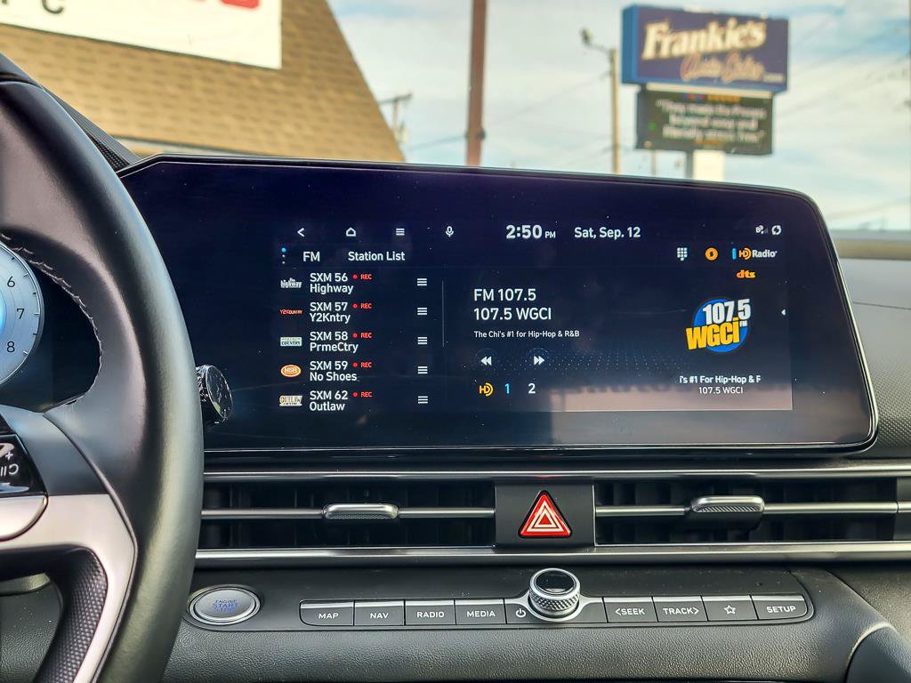 Used 2025 Hyundai Elantra SEL FWD image 21