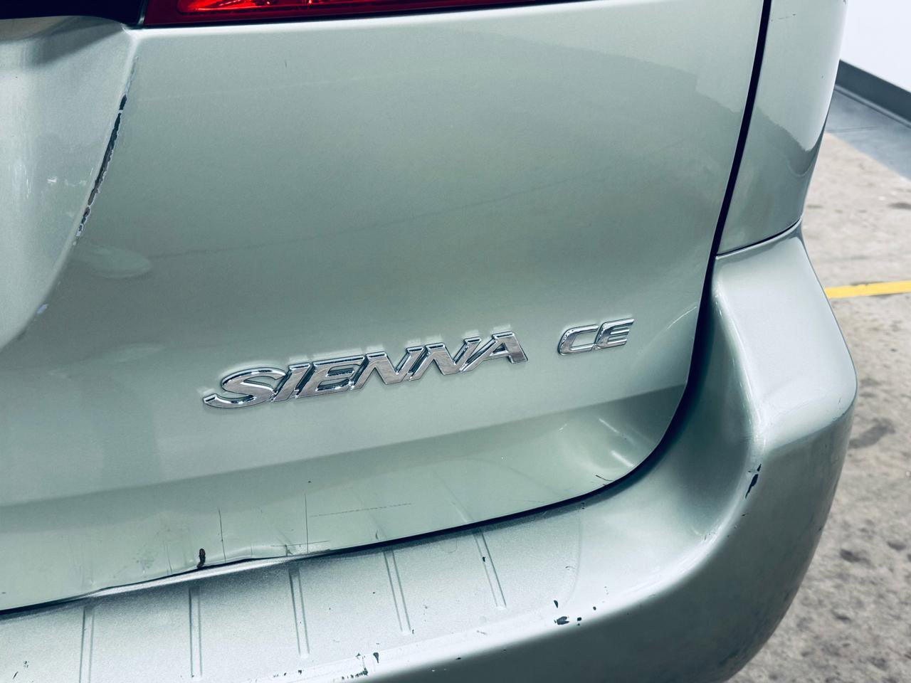 Used 2006 Toyota Sienna CE FWD image 23