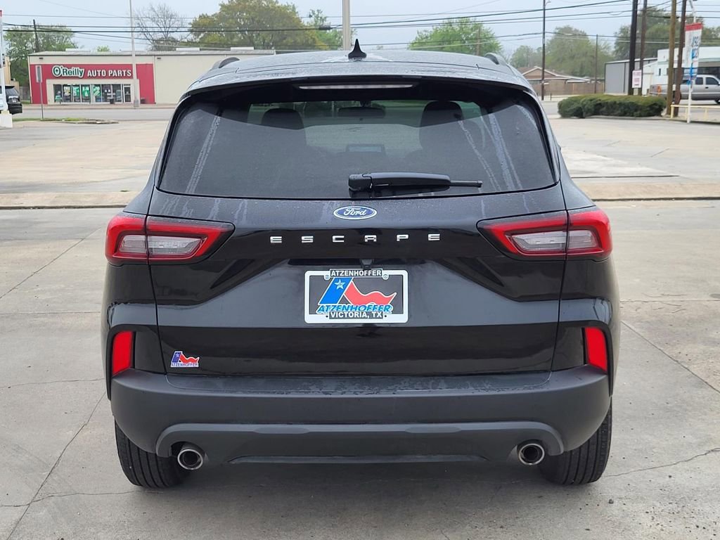 Used 2025 Ford Escape ST-Line image 6