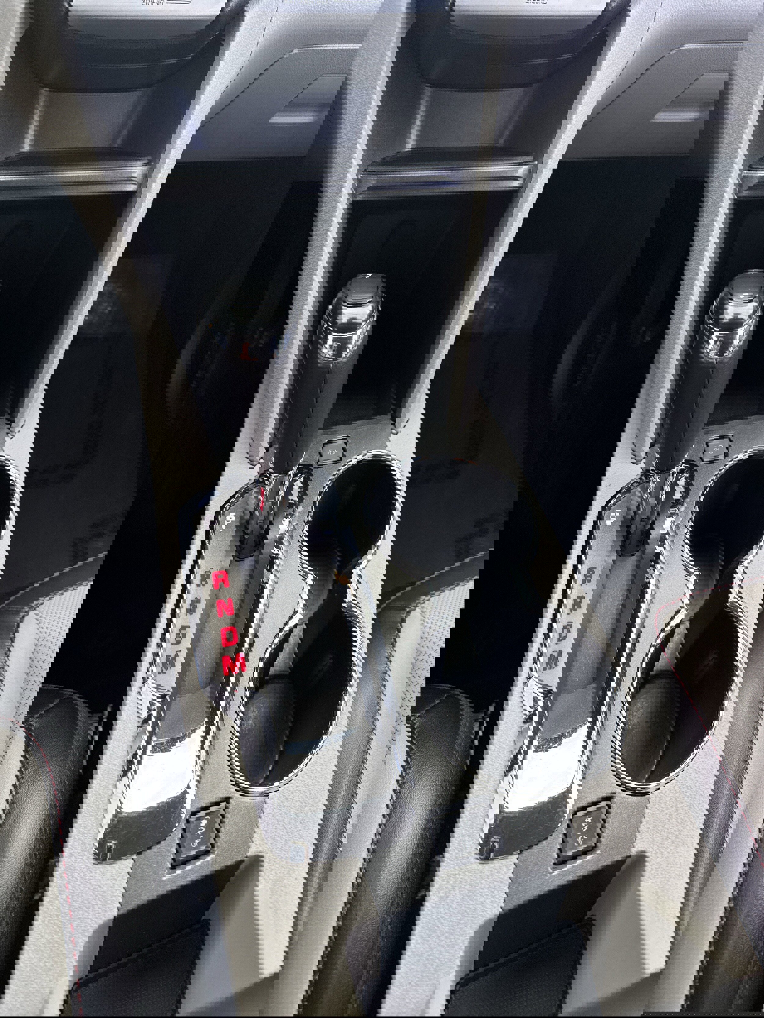 Used 2017 GMC Terrain SLT image 18