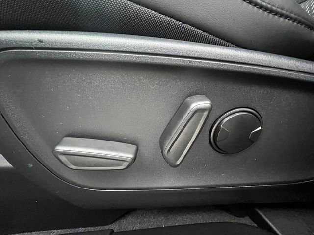 New 2026 Ford Escape SE w/ Class II Trailer Tow Package image 14