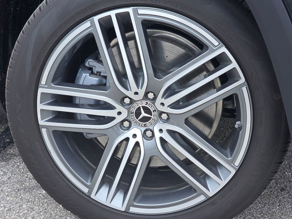 New 2026 Mercedes-Benz GLS 450 4MATIC image 10