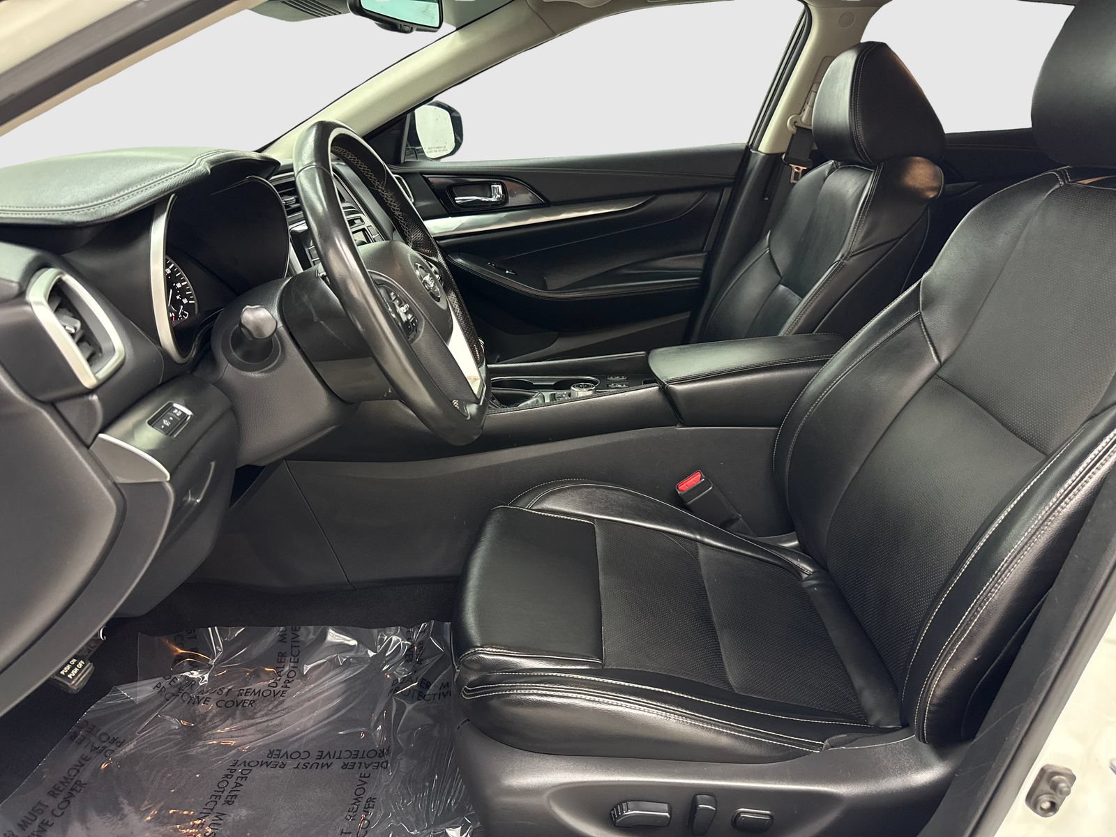 Used 2022 Nissan Maxima SV w/ Floor Mat Group FWD image 17