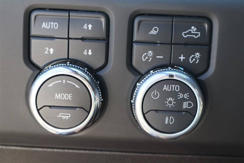 Used 2025 GMC Sierra 3500 Denali Ultimate AWD/4WD image 26