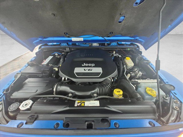 Used 2015 Jeep Wrangler Unlimited Sahara AWD/4WD image 26