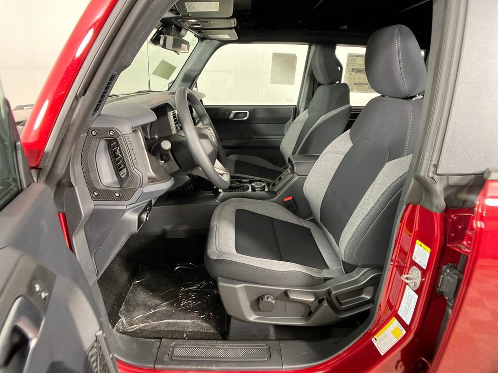 New 2025 Ford Bronco 4-Door AWD/4WD image 26