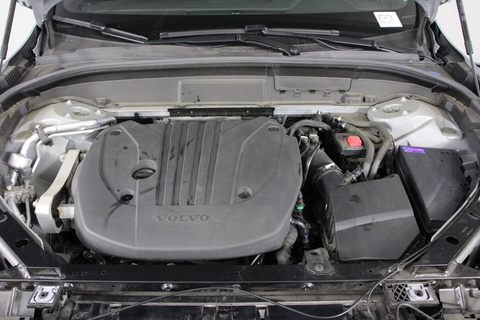 Certified 2024 Volvo XC60 B5 Plus AWD/4WD image 24