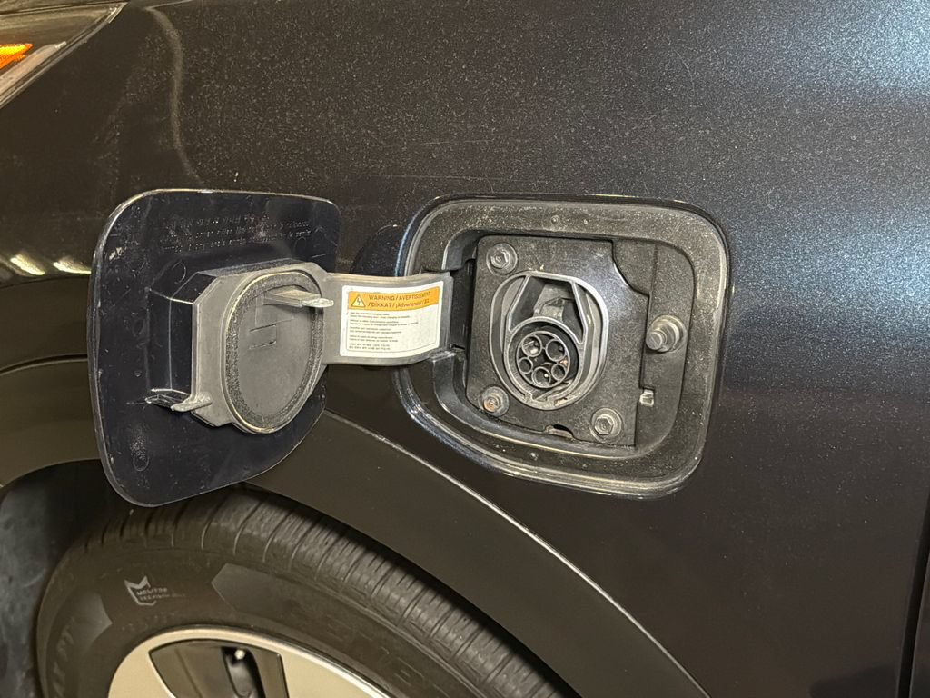 Used 2019 Kia Niro EX FWD image 17
