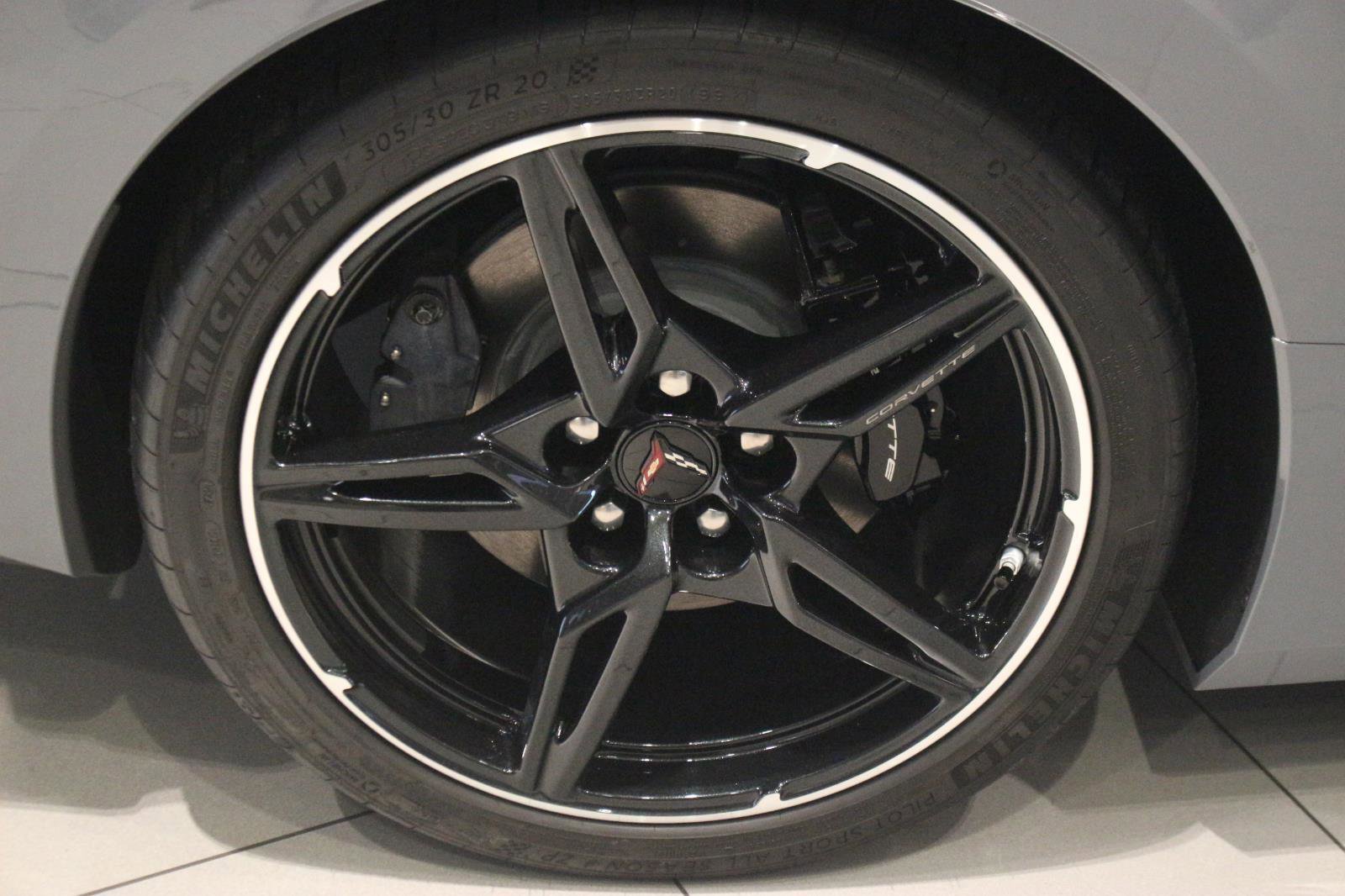 Used 2025 Chevrolet Corvette Stingray Coupe w/ Battery Protection Package image 32