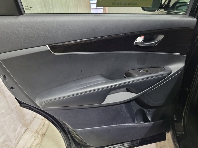 Used 2019 Kia Sorento L image 39