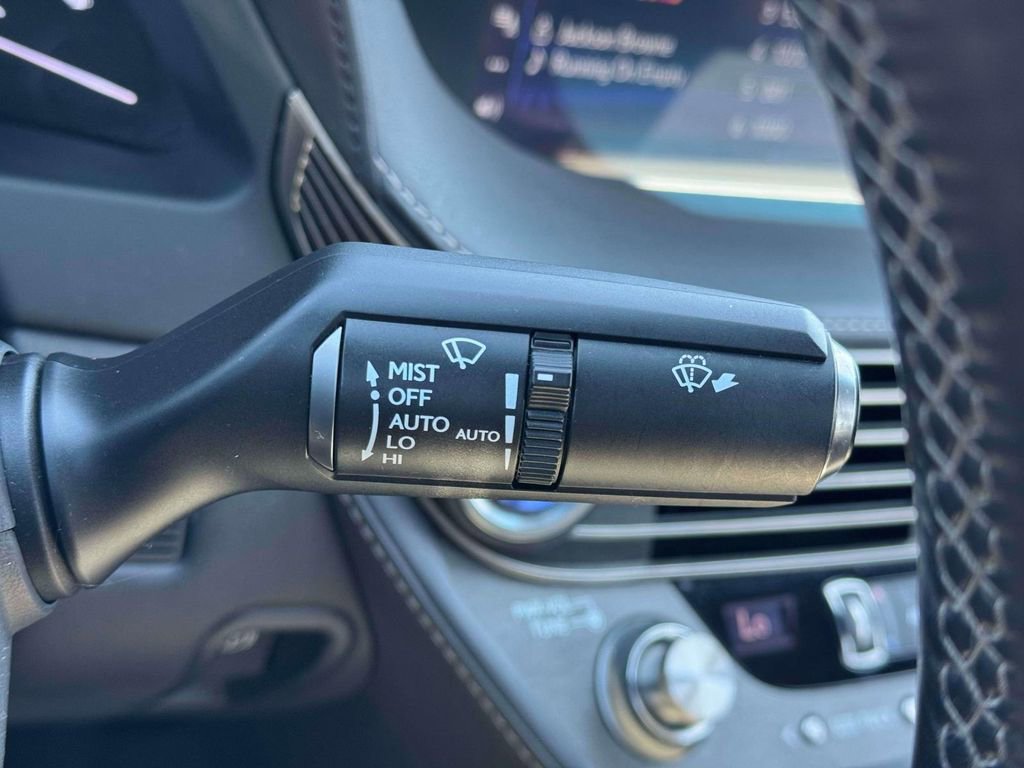 Used 2018 Lexus LS 500h AWD image 27