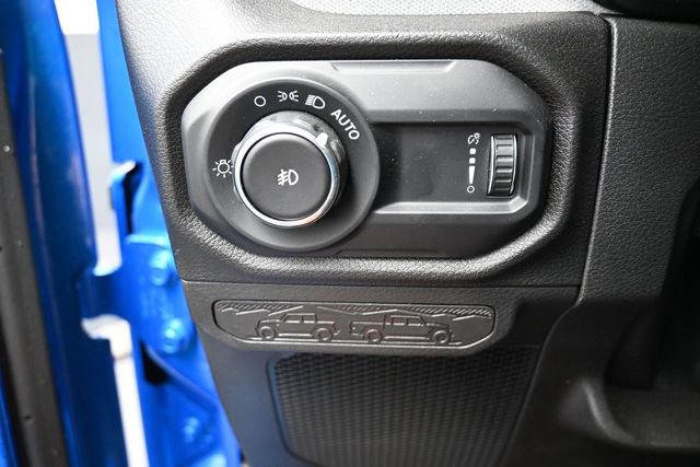 Used 2025 Jeep Wrangler Unlimited Sport AWD/4WD image 16