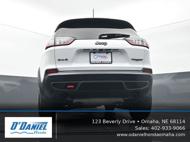 Used 2019 Jeep Cherokee Trailhawk w/ Cold Weather Group AWD/4WD image 11