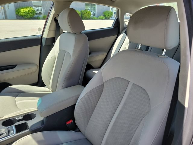 Used 2016 Kia Optima LX FWD image 6