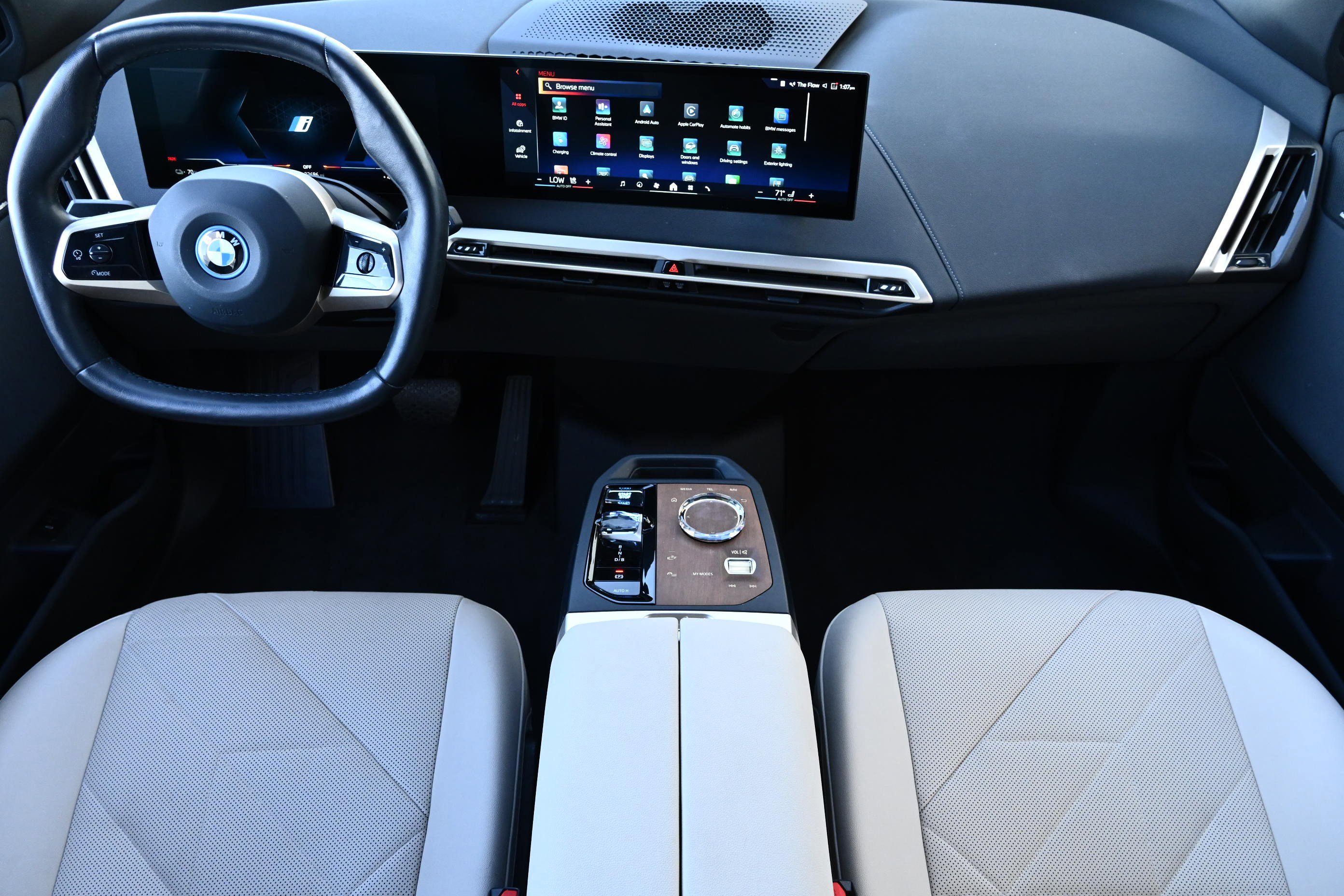 Certified 2024 BMW iX xDrive50 w/ Premium Package image 13