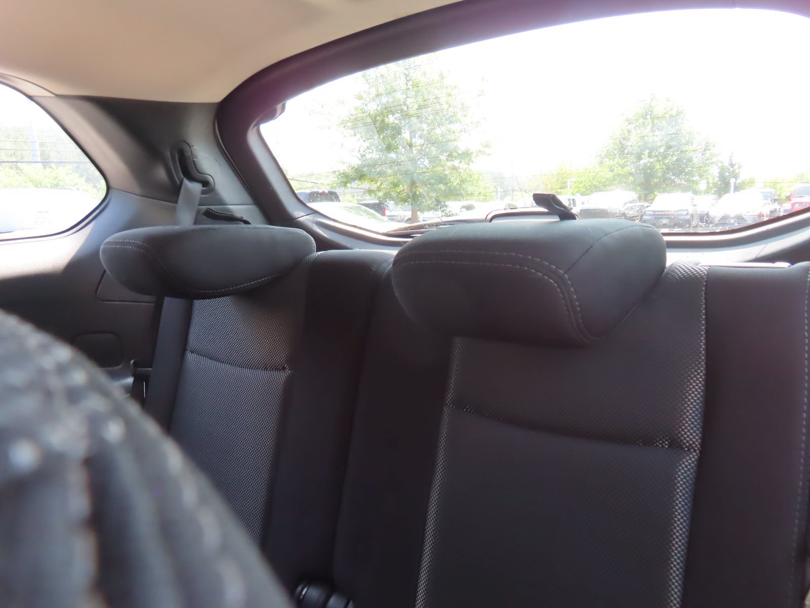 Used 2018 Nissan Pathfinder SV AWD/4WD image 35