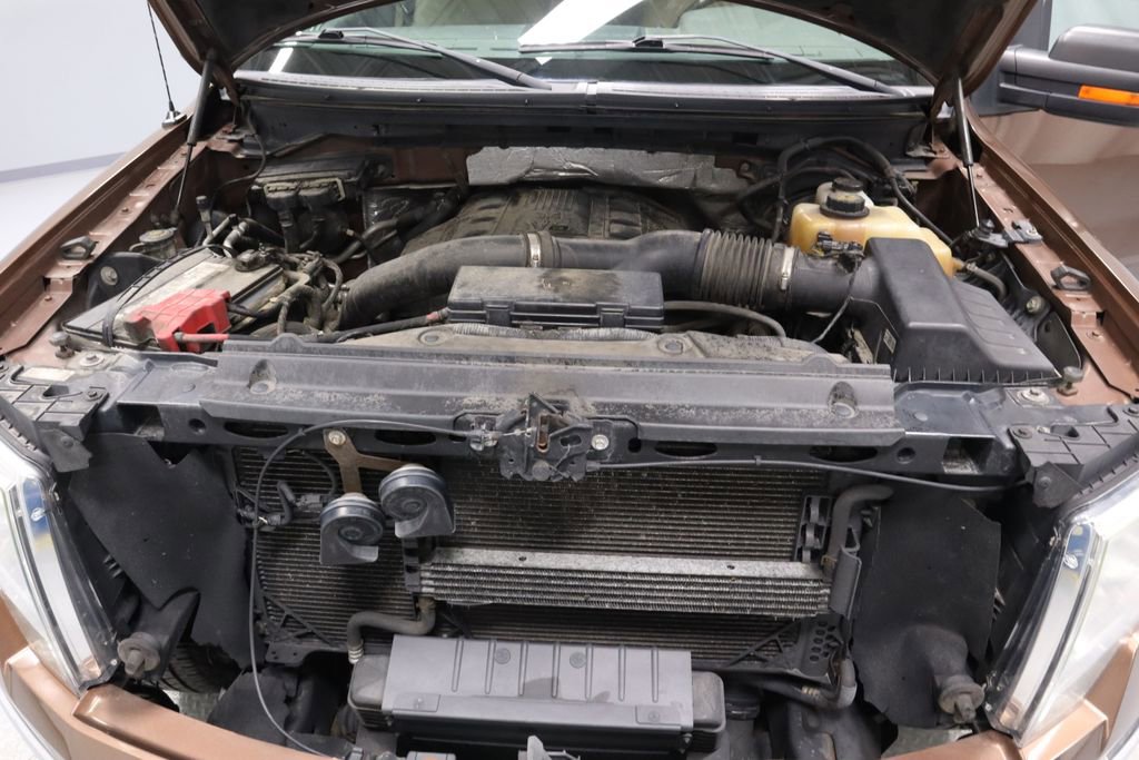 Used 2012 Ford F150 XLT w/ XLT Chrome Pkg AWD/4WD image 12