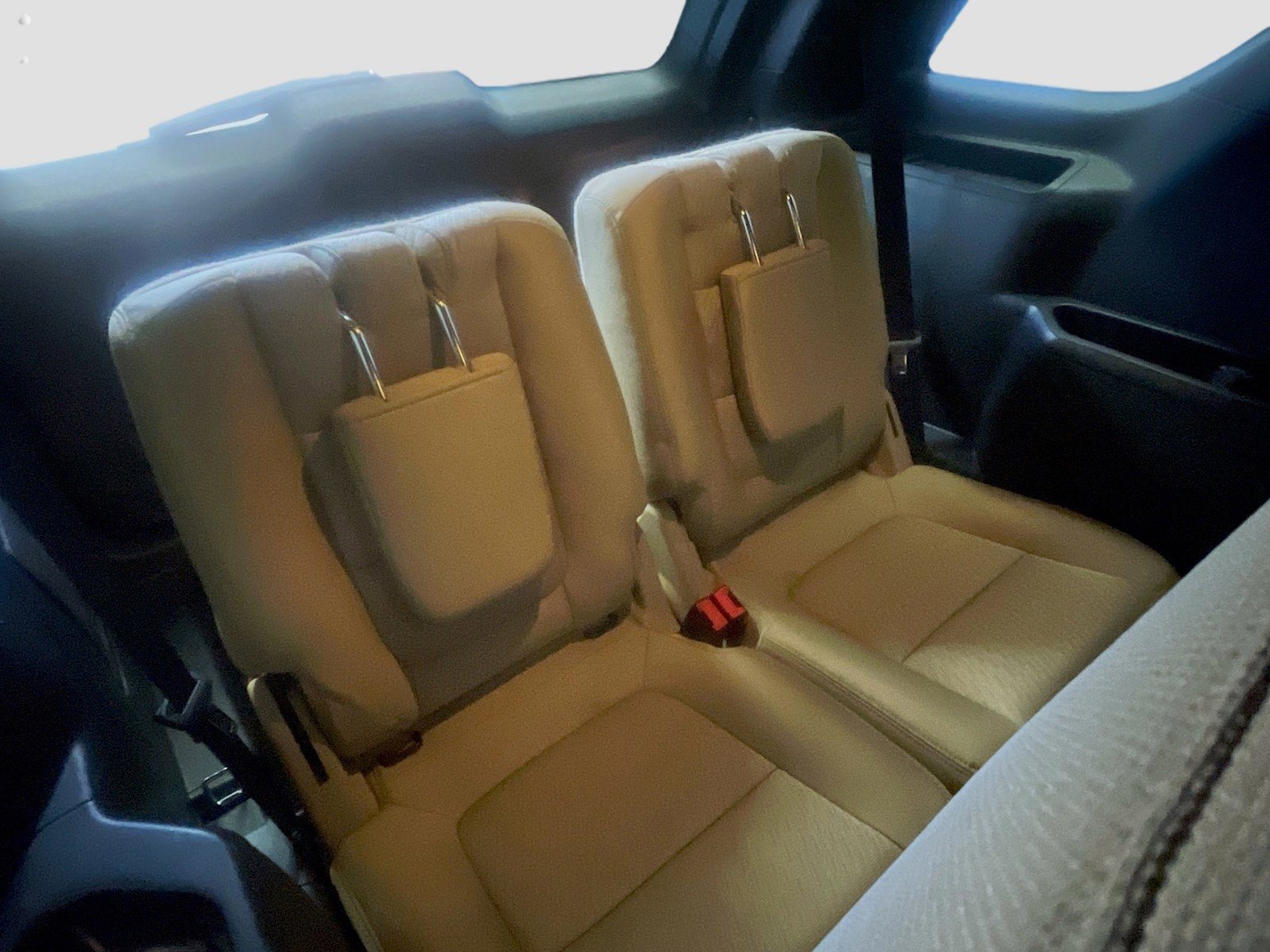 Used 2016 Ford Explorer FWD image 16