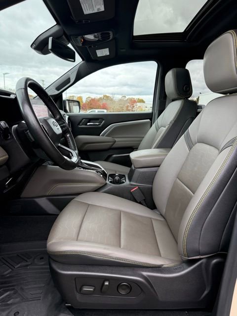 Used 2024 Chevrolet Colorado ZR2 w/ ZR2 Convenience Package III image 16