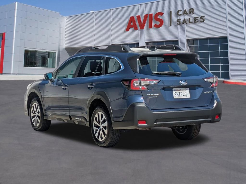 Used 2025 Subaru Outback Premium image 7
