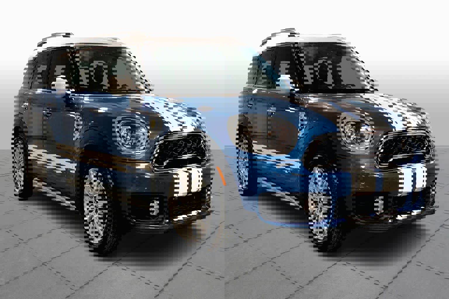 Used 2019 MINI Cooper Countryman SE w/ Driver Assistance Package image 2