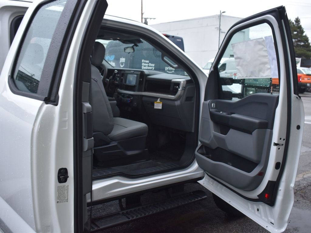 New 2026 Ford F350 XL w/ XL Chrome Package image 13
