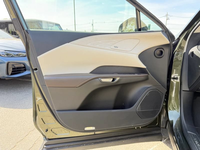 Used 2025 Lexus RX 350 w/ Convenience Package AWD/4WD image 10