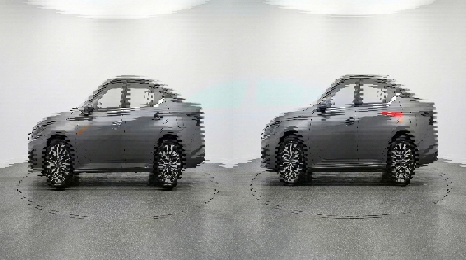 Used 2025 Nissan Altima 2.5 SV image 4