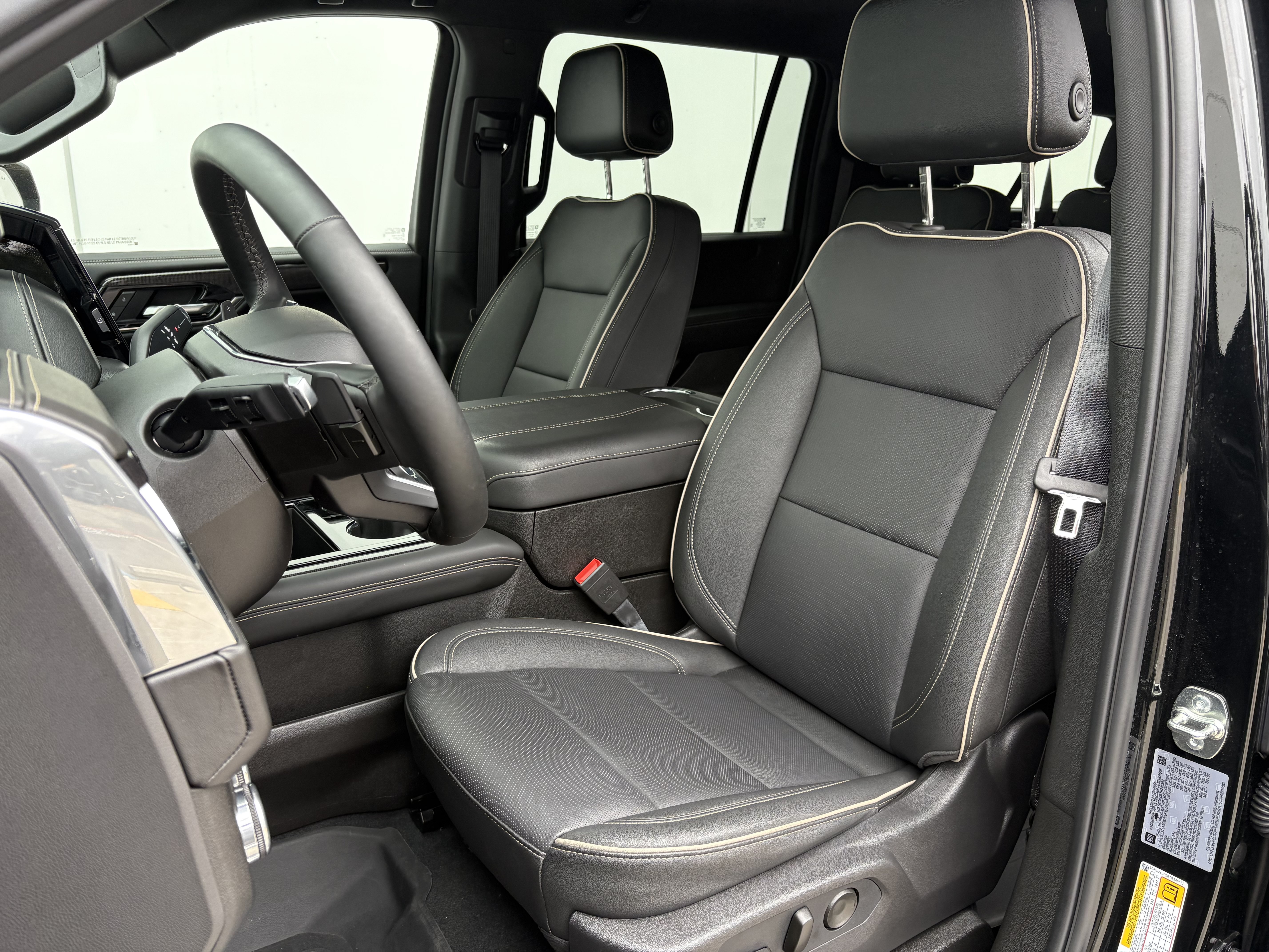 Used 2026 GMC Yukon XL Elevation w/ LPO, Floor Liner Package AWD/4WD image 11