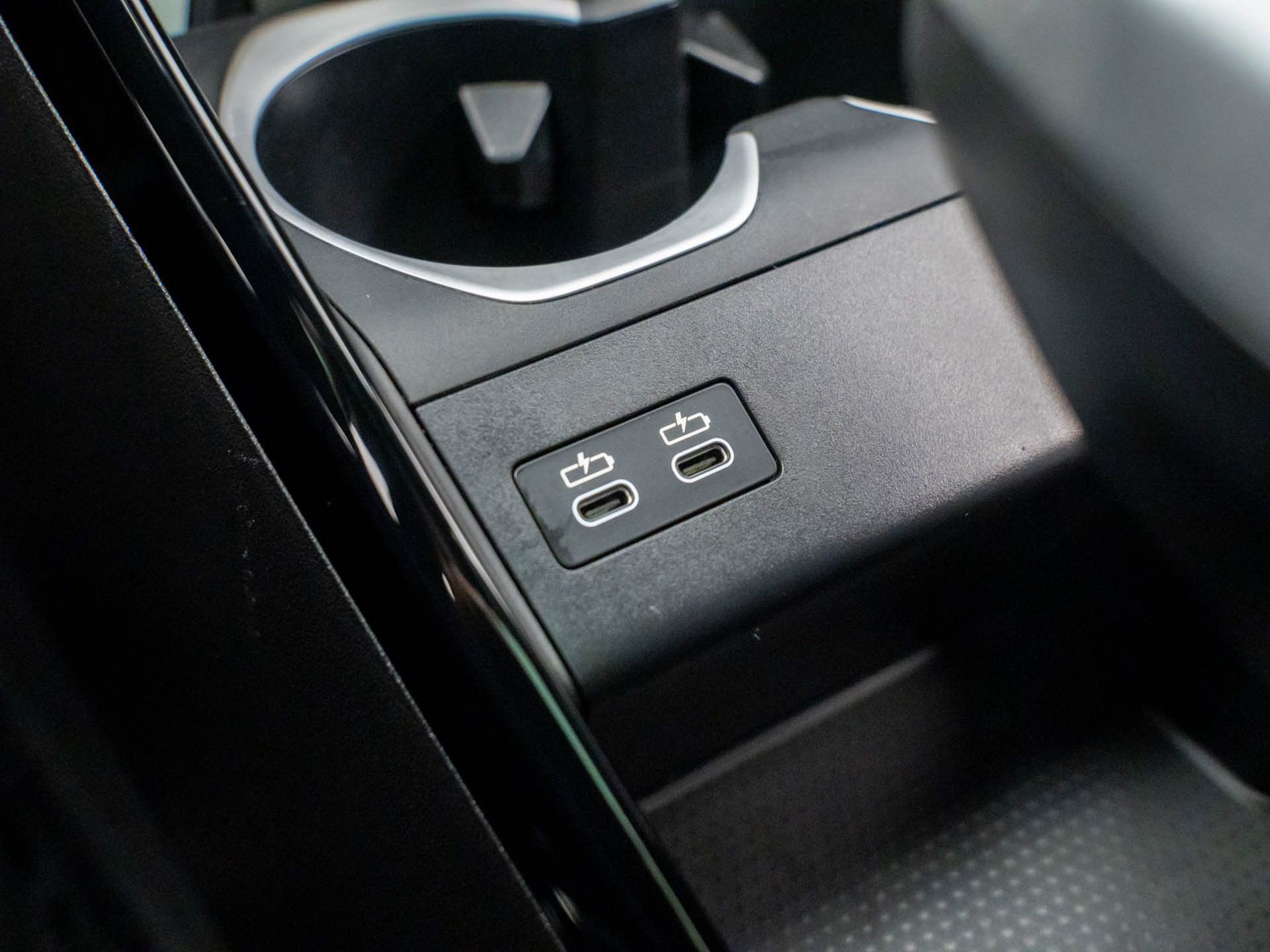 Certified 2025 BMW X2 xDrive28i w/ Premium Package image 32