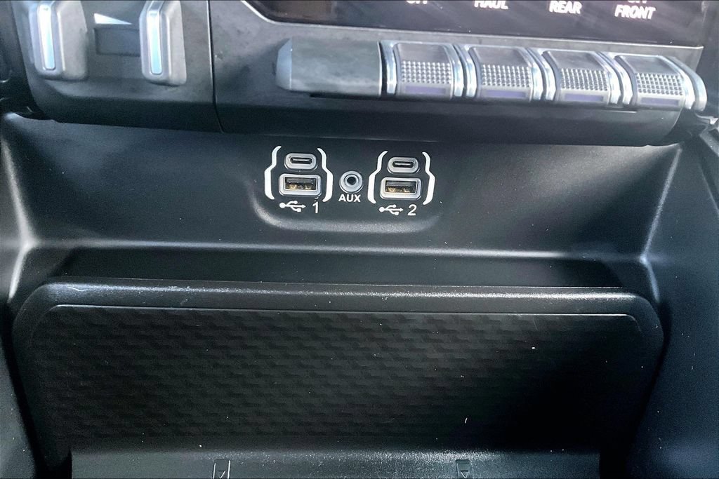 Used 2023 RAM 1500 Laramie RWD image 34