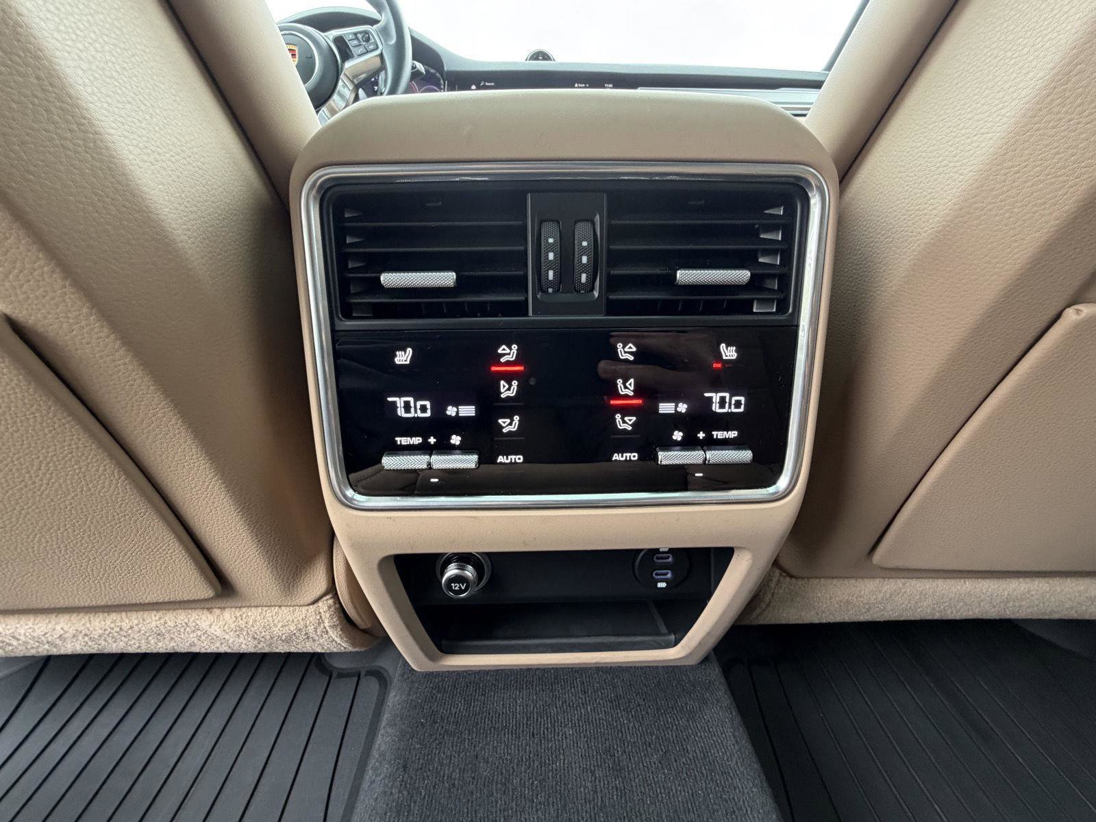 Used 2023 Porsche Cayenne S Platinum AWD/4WD image 26