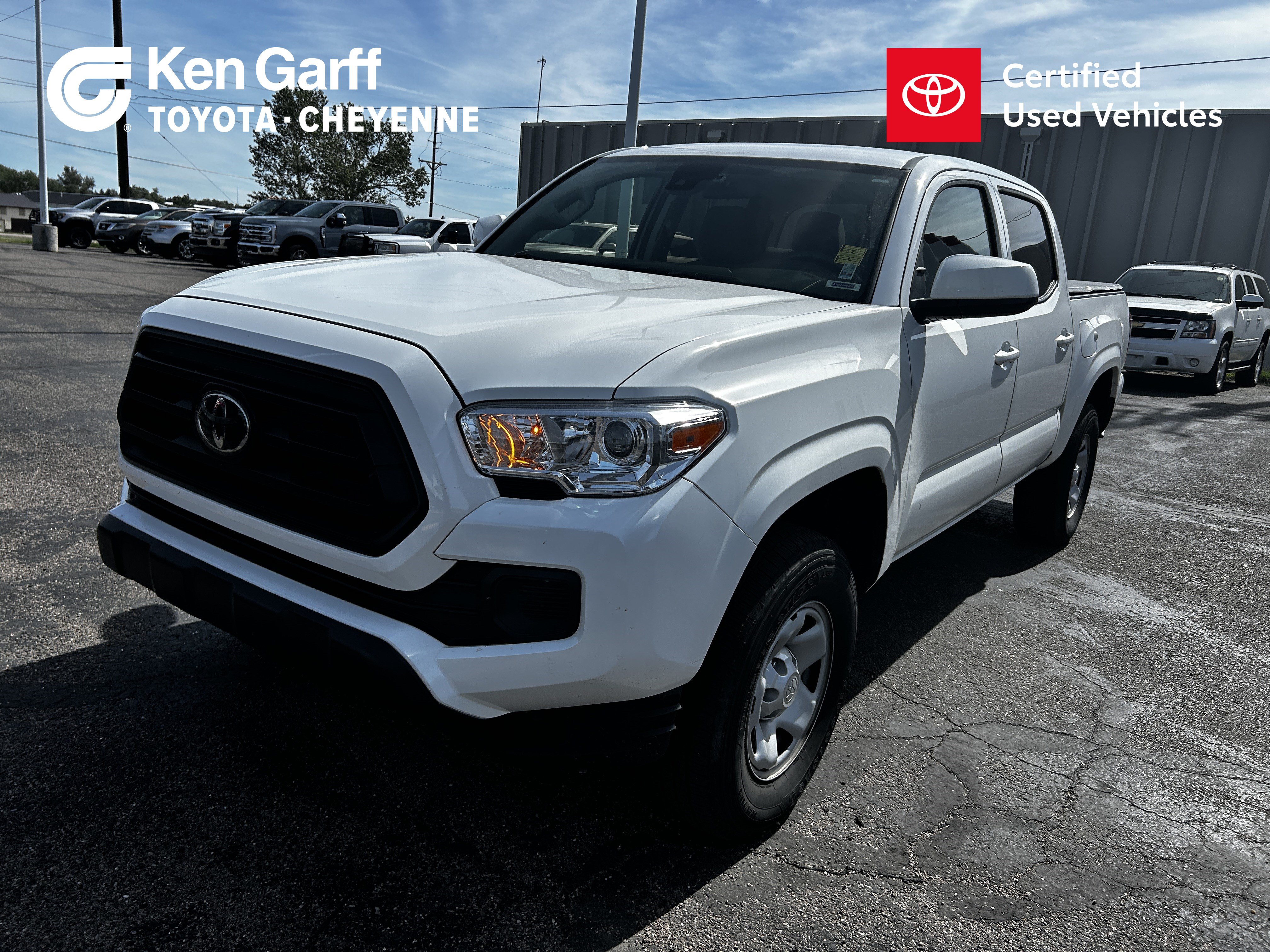 Certified 2022 Toyota Tacoma SR AWD/4WD image 1