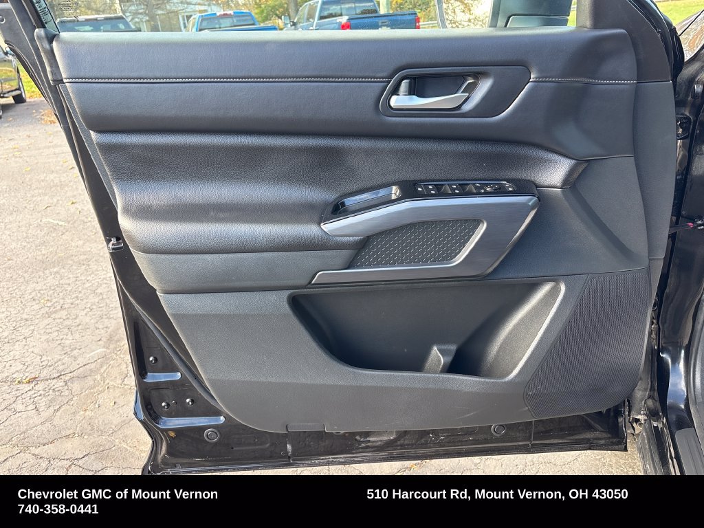 Used 2026 Nissan Pathfinder SL AWD/4WD image 13