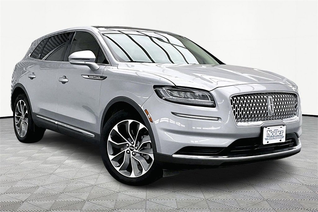 Used 2021 Lincoln Nautilus Reserve w/ Cargo Utility Package image 12