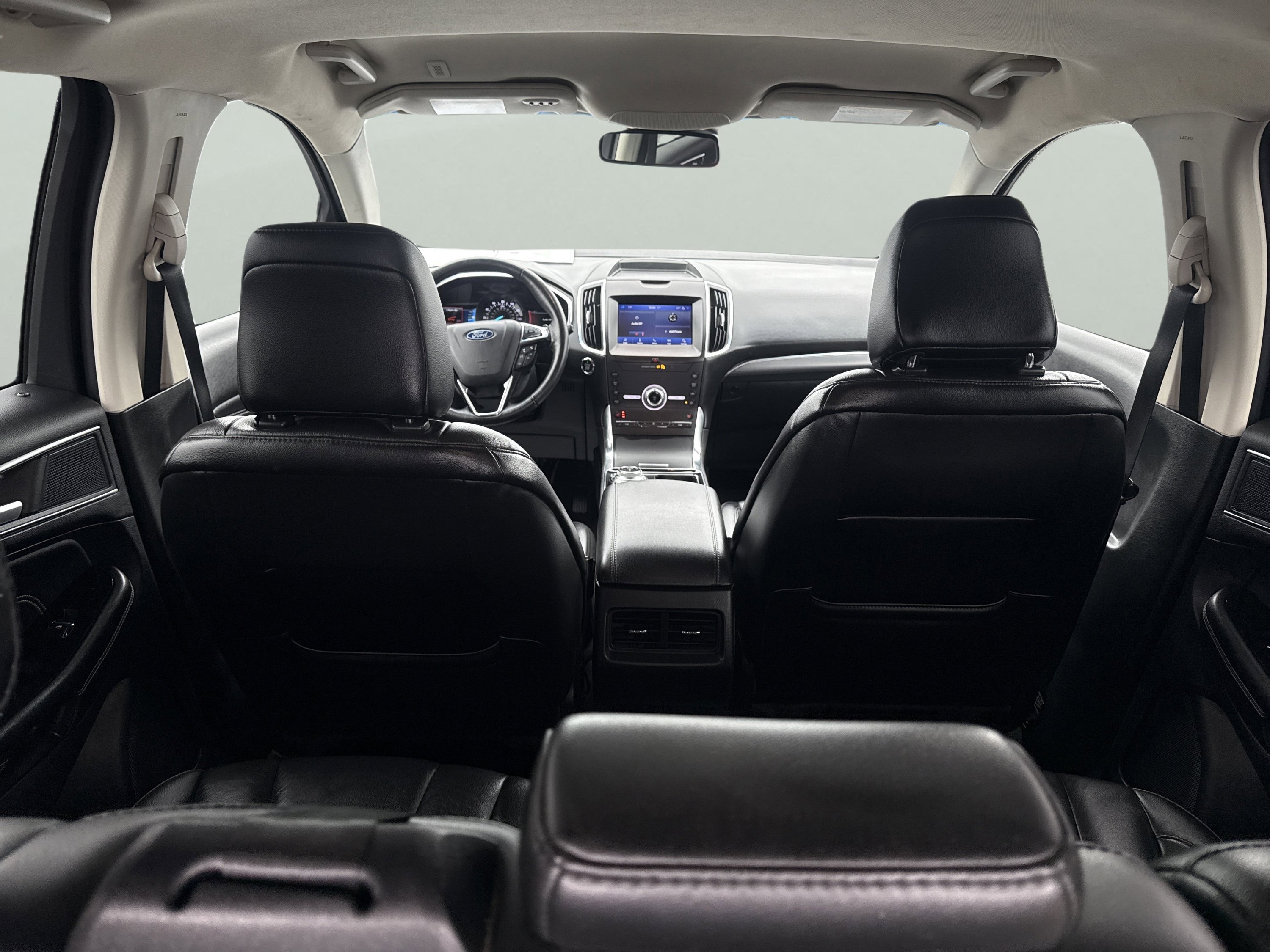 Used 2020 Ford Edge Titanium image 10