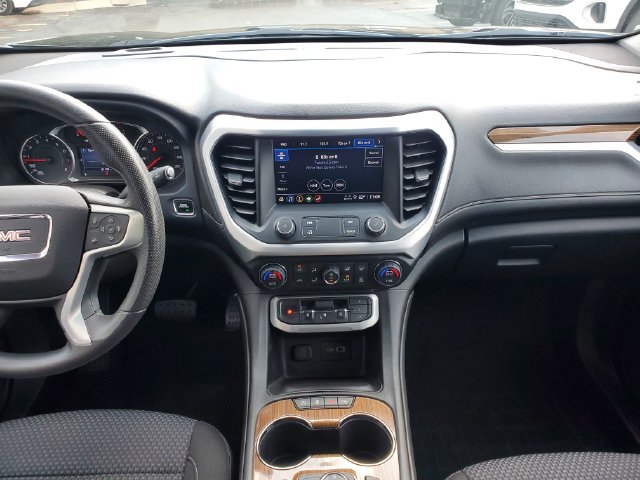 Certified 2021 GMC Acadia SLE w/ Driver Convenience Package FWD image 17