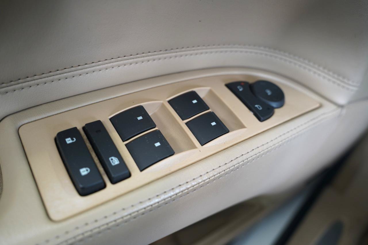 Used 2006 Buick Lucerne CXL w/ Luxury Package FWD image 26