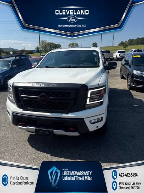 Used 2024 Nissan Titan PRO-4X w/ Pro-4x Convenience Package AWD/4WD image 1