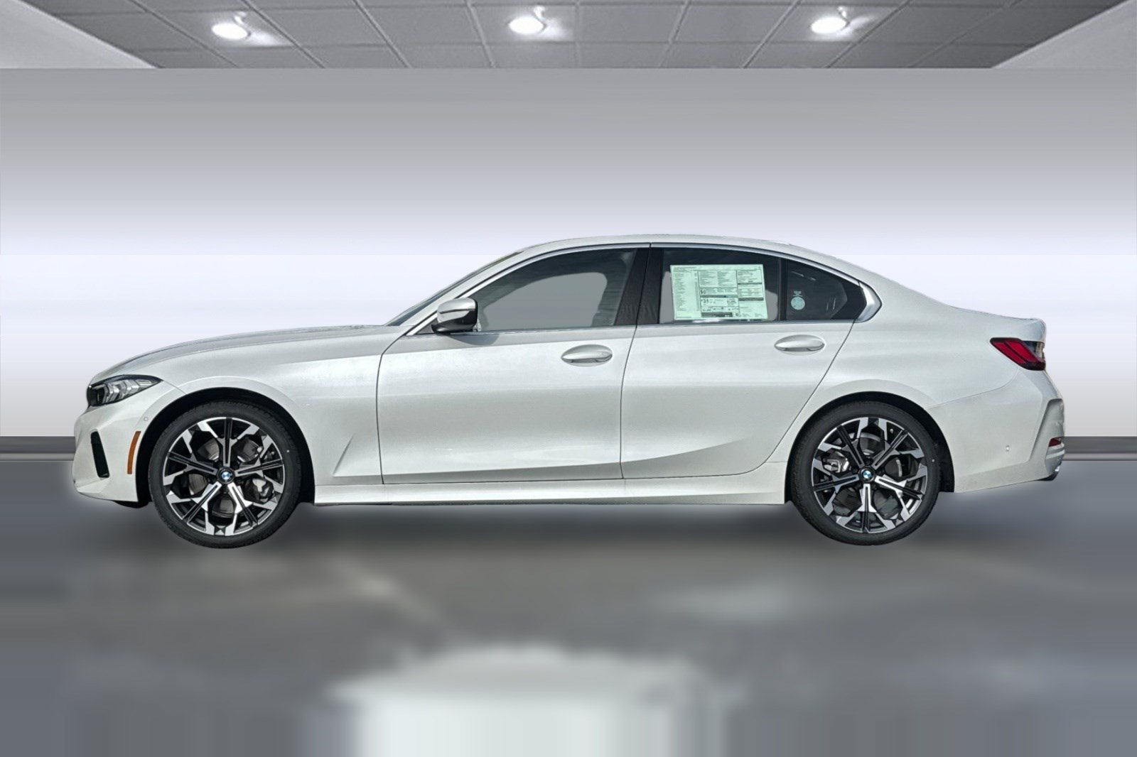 Used 2026 BMW 330i Sedan w/ Premium Package RWD image 2