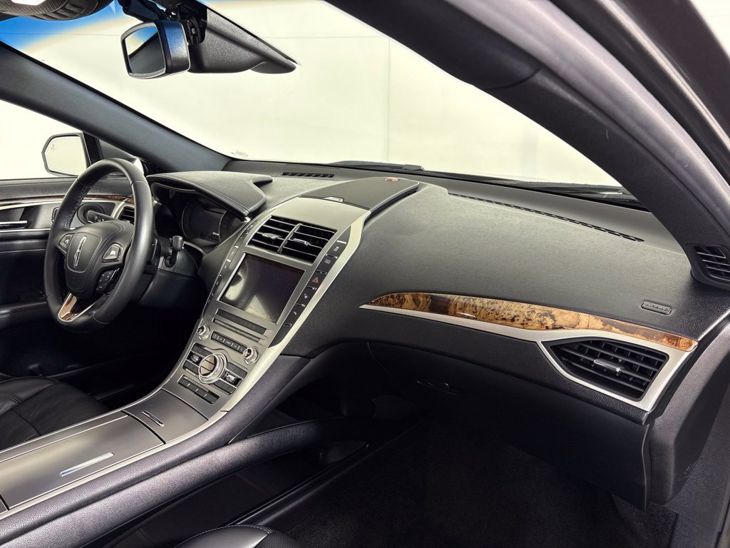 Used 2018 Lincoln MKZ Reserve w/ Technology Package FWD image 13