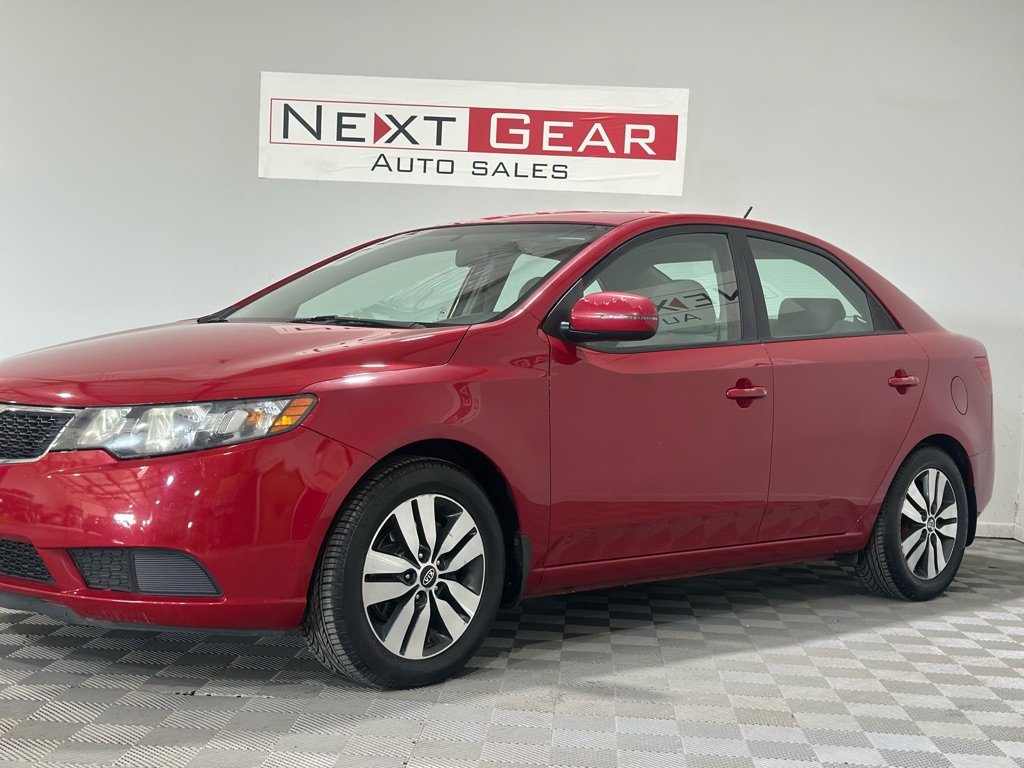 Used 2013 Kia Forte EX w/ Premium Pkg image 6