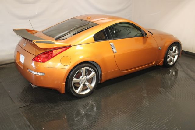 Used 2006 Nissan 350Z Touring w/ (N93) Cargo Convenience Pkg RWD image 5