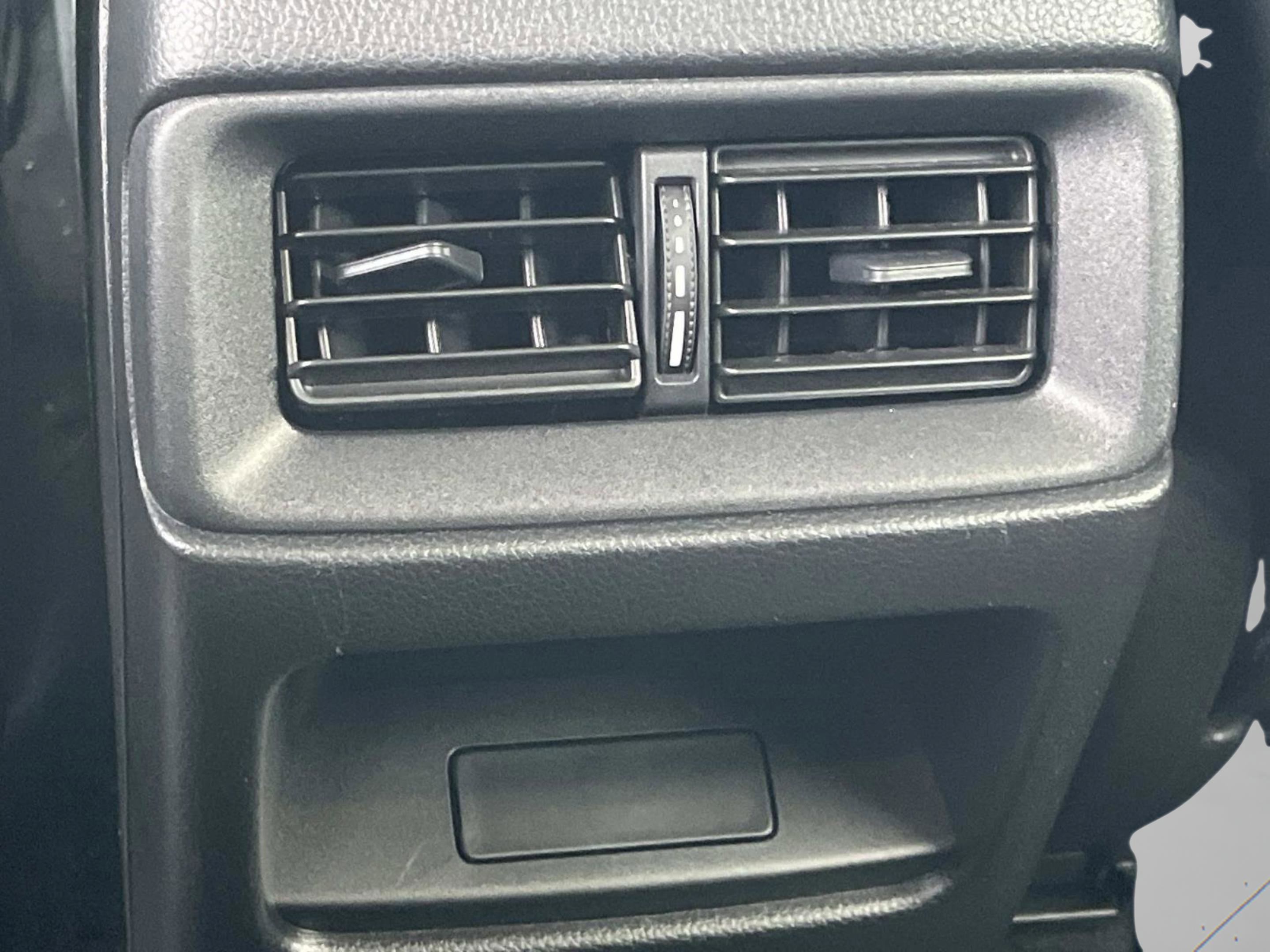 Used 2023 Honda CR-V EX-L image 17