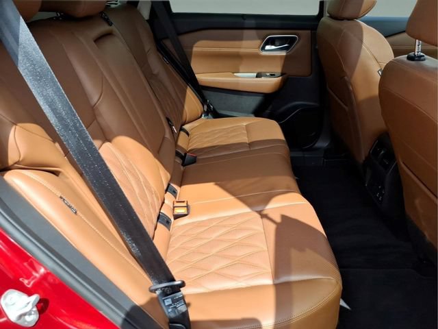 Certified 2026 Nissan Rogue Platinum w/ Platinum Premium Package AWD/4WD image 20