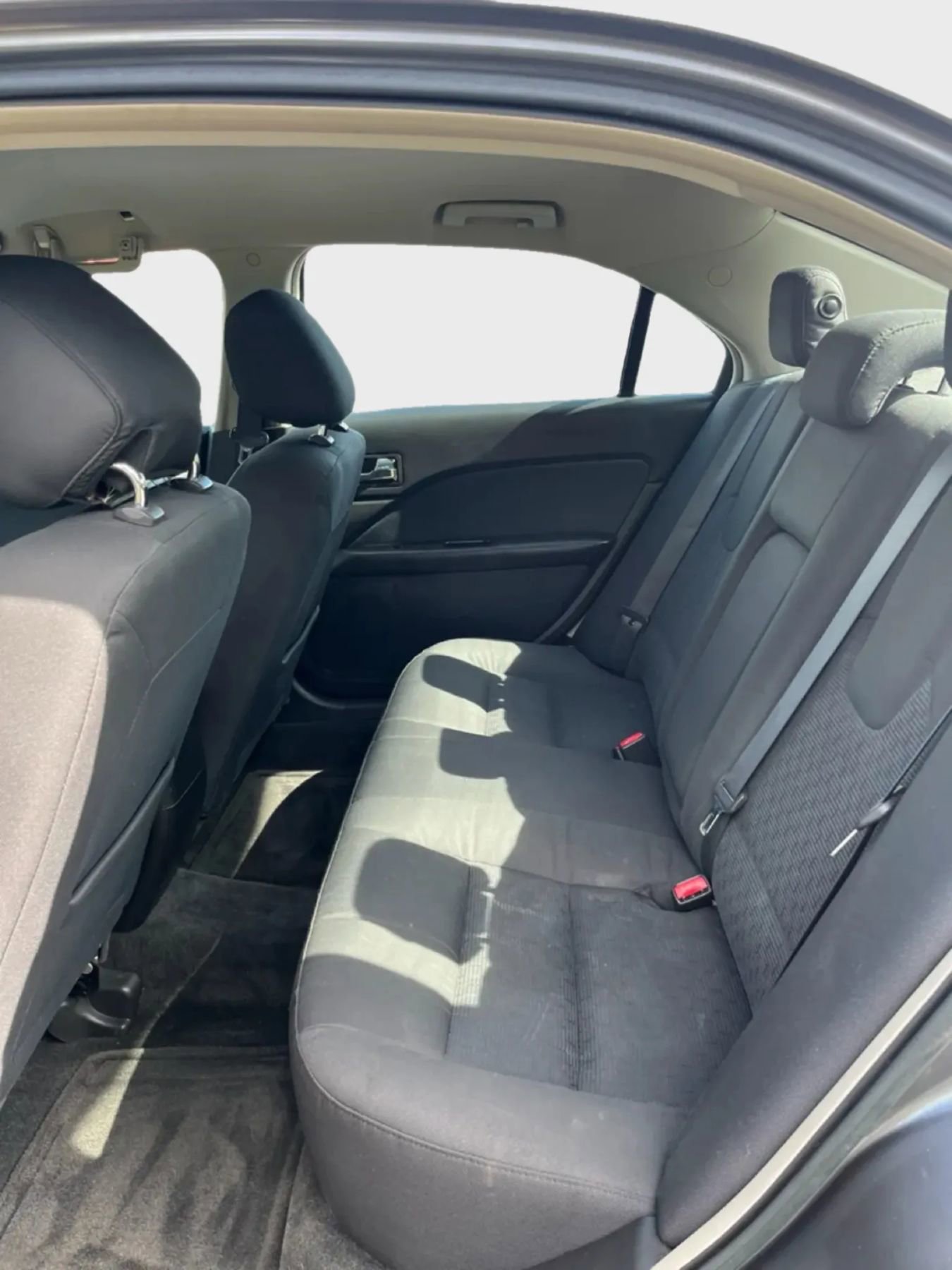 Used 2012 Ford Fusion SE FWD image 9