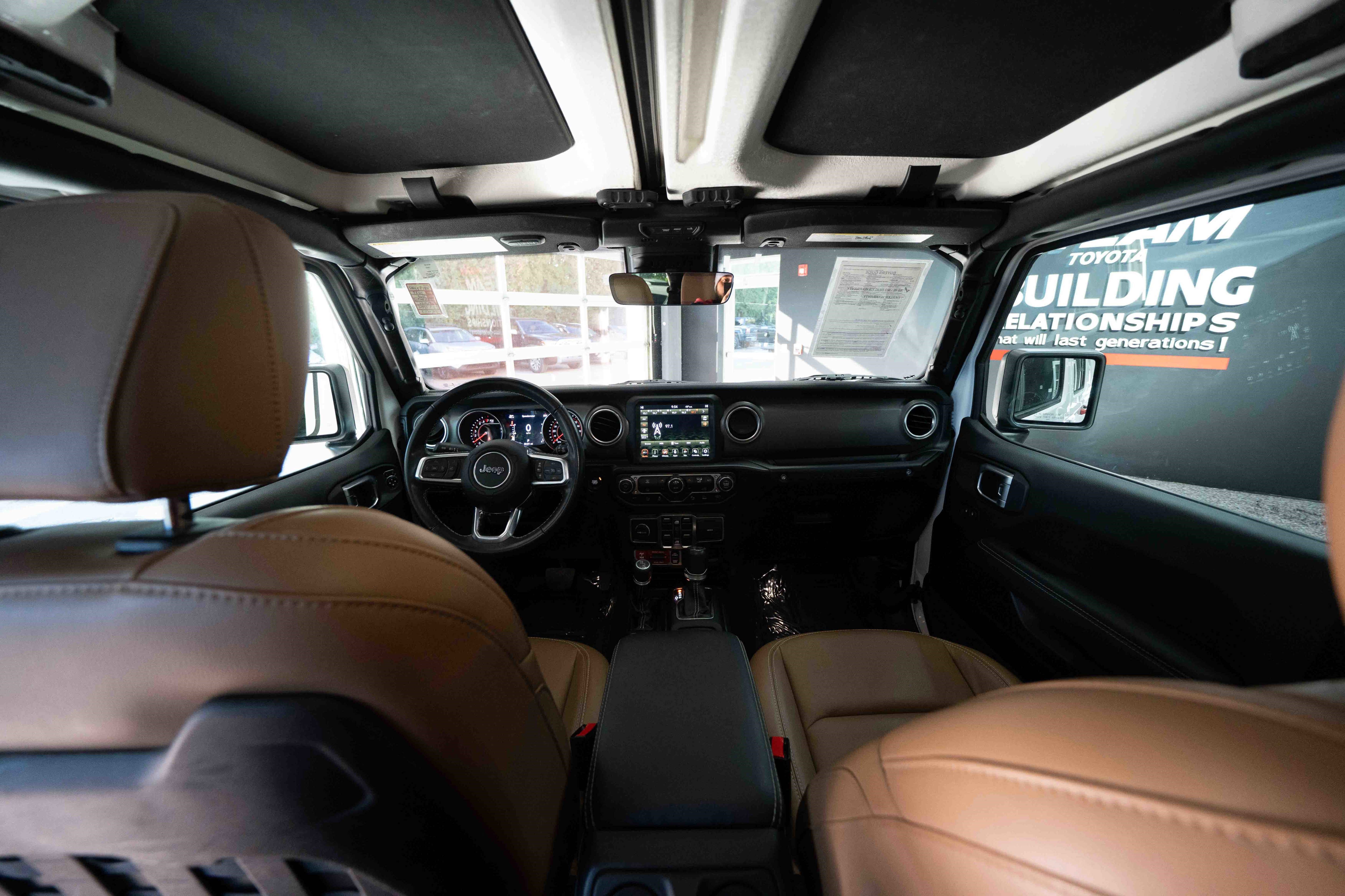 Used 2022 Jeep Wrangler Unlimited Rubicon w/ Xtreme Recon 35" Tire Package image 19