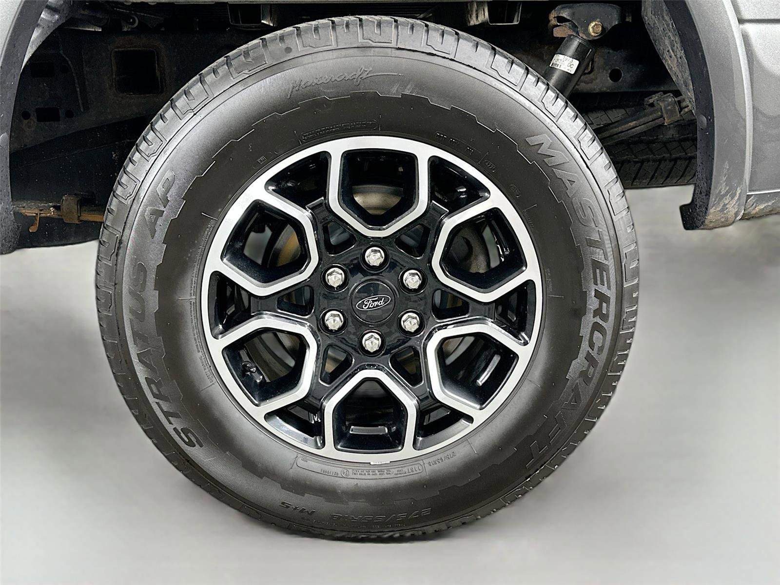 Used 2019 Ford F150 Lariat w/ Equipment Group 502A Luxury AWD/4WD image 30