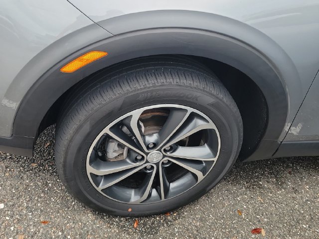 Certified 2023 Buick Encore GX Select w/ Safety Package II AWD/4WD image 5